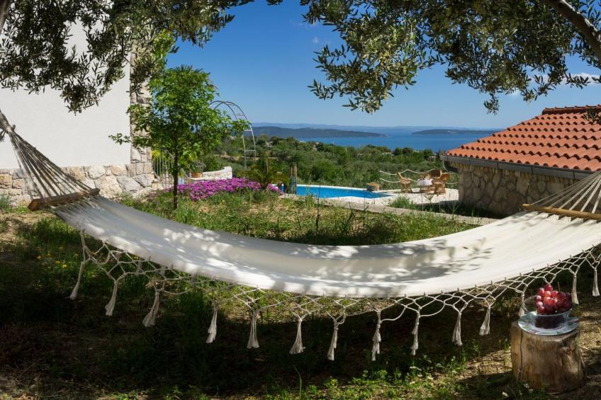 in Kaštel Lukšić mit großer Terrasse und Bergblick - foto 22