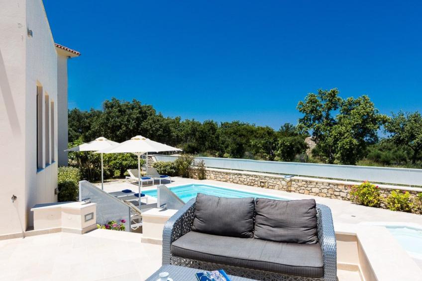 Deluxe Villa Ianthos - Whirlpool im Freien, Kinderpool - foto 5