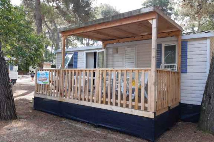 Stacaravan met airconditioning en houten veranda - VW-NHMHW - foto 10