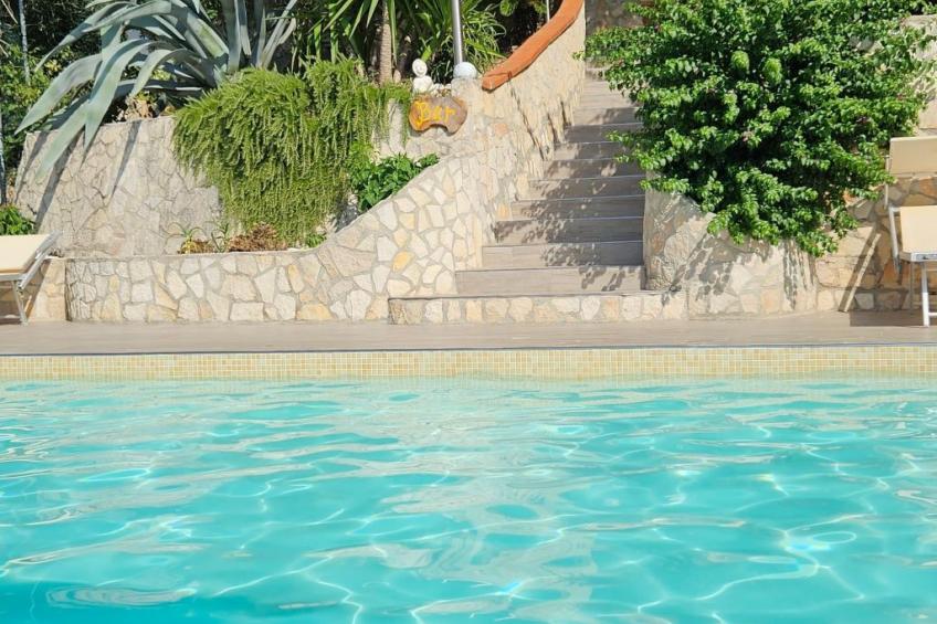 Zwei-Zimmer-Penthouse-Wohnung mit Terrasse mit Meerblick - foto 26