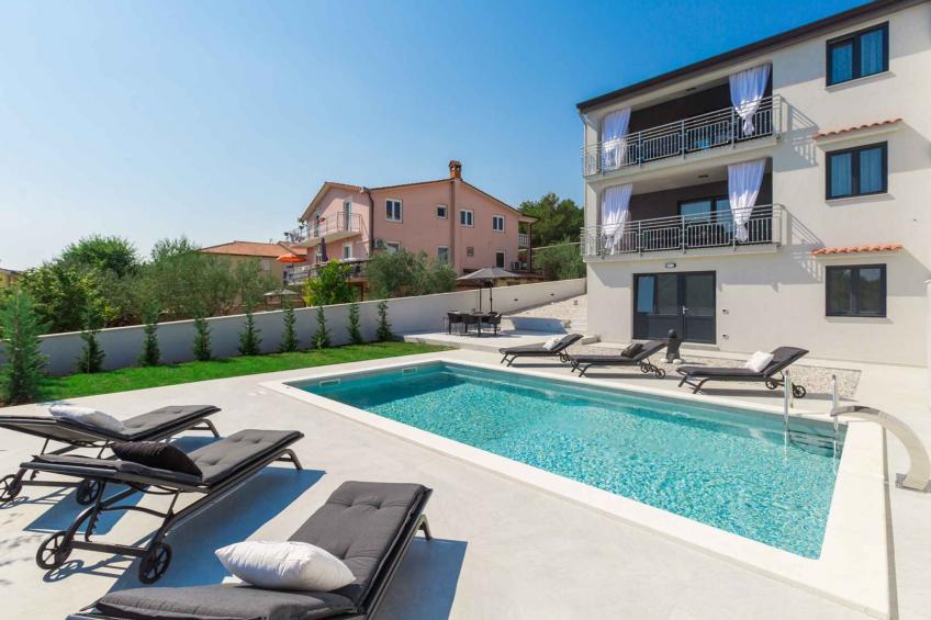 Vakantiewoning met airconditioning en zwembad - BF-X6JBN - foto 19