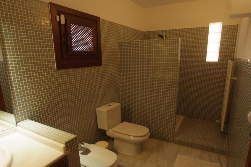 Schöne Villa für 6 Personen mit Schwimmbad - foto 24