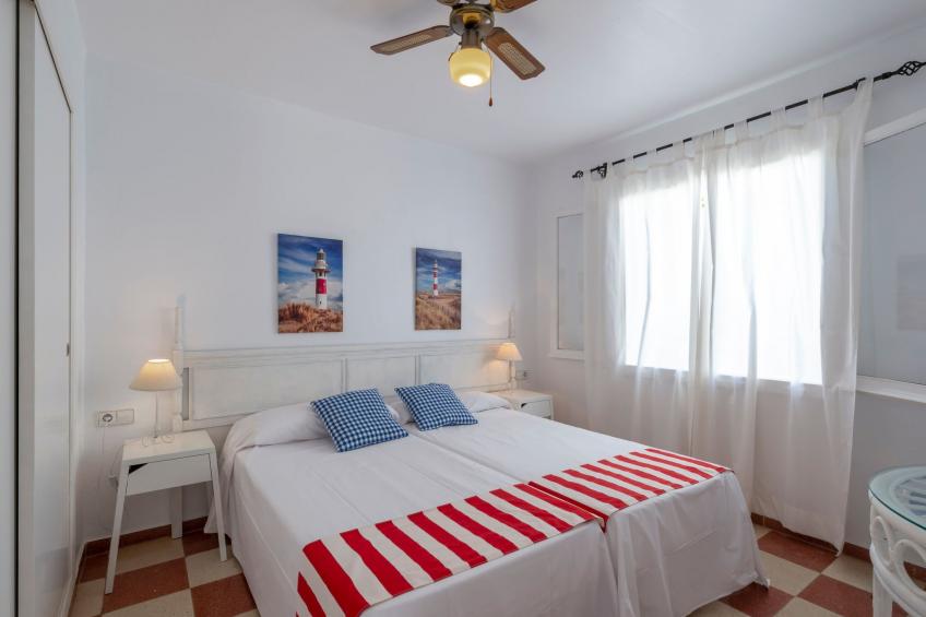 Moderne, frische Familienvilla Allondra - foto 21