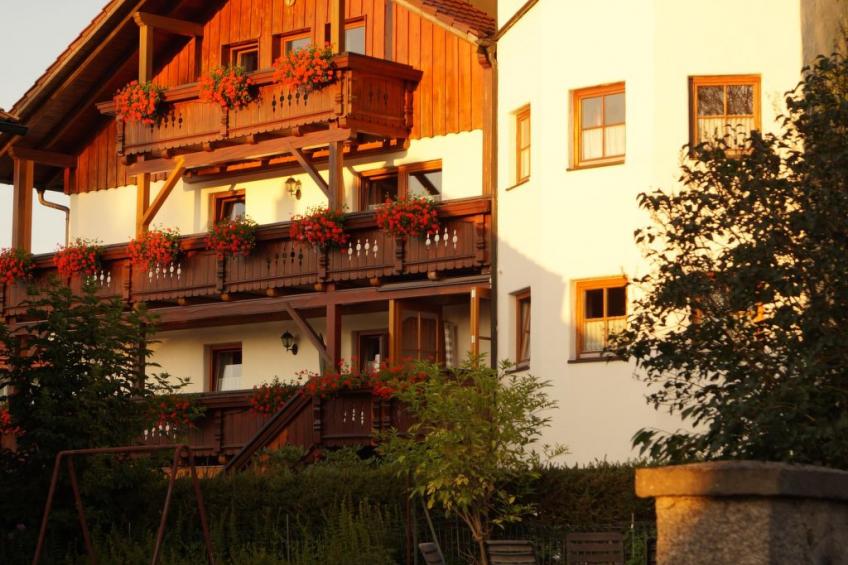 in Ludwigsreut mit Terrasse, Garten und Grill - foto 4