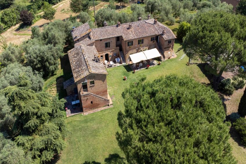 Agriturismo La Grotta di Montecchino App Ciliegio