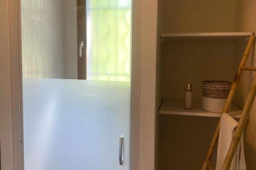 Belle Villa Avec Piscine Jacuzzi Et Vue Lac - foto 19